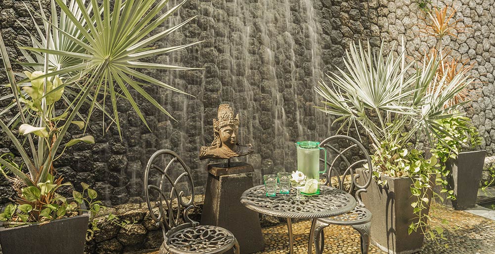 Villa Amanzi - Soothing water features